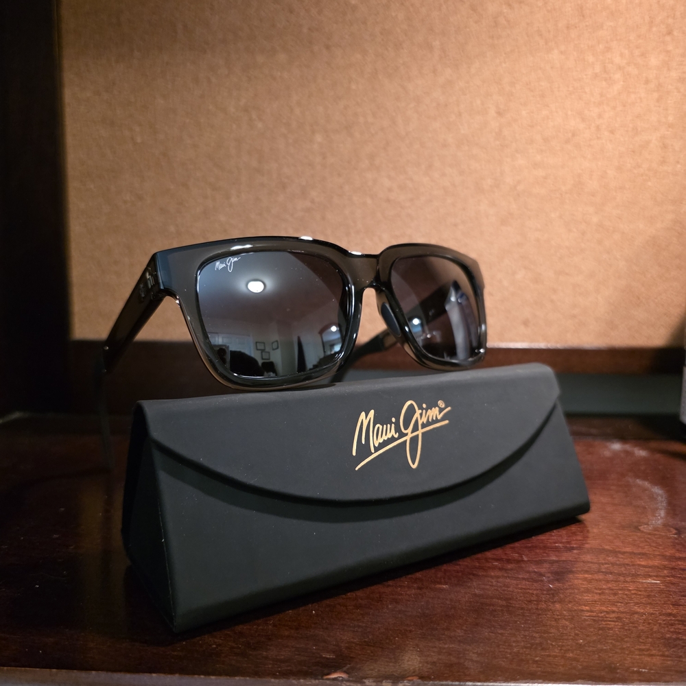 Maui Jim Grey Polarized Sunglasses Mongoose MJ540-11UTD Manchester United